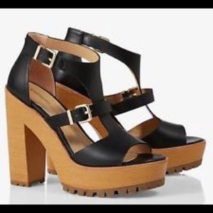 Express Platform Sandals